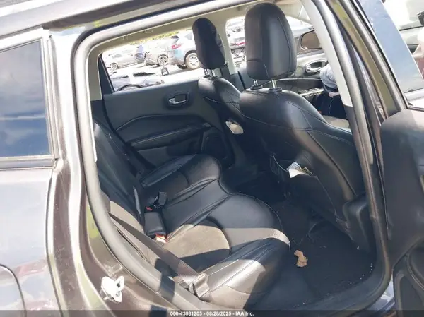 3C4NJDBB0LT241010 2020 JEEP COMPASS - Image 8