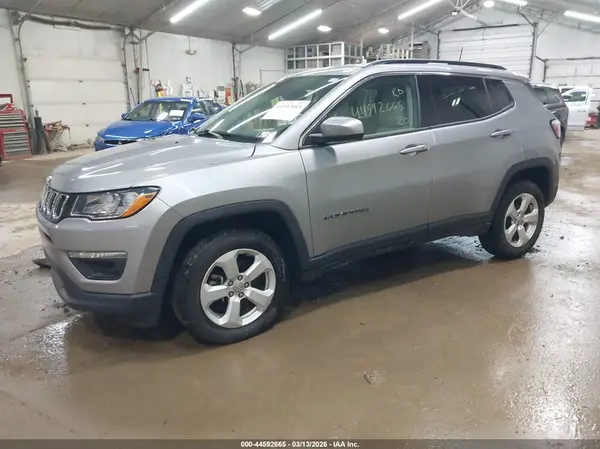 3C4NJDBB0LT244005 2020 JEEP COMPASS - Image 2