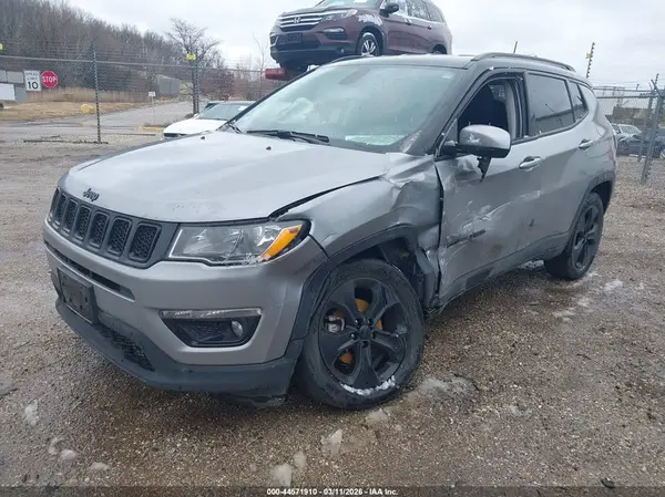 3C4NJDBB0LT252329 2020 JEEP COMPASS - Image 2