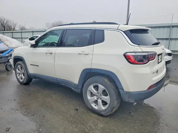 3C4NJDBB0MT503576 2021 JEEP COMPASS - Image 2