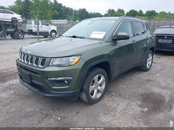 3C4NJDBB0MT506834 2021 JEEP COMPASS - Image 2