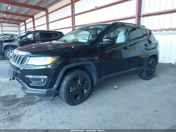 3C4NJDBB0MT534844 2021 JEEP COMPASS - Image 2