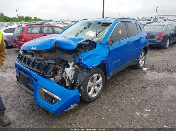 3C4NJDBB0MT570078 2021 JEEP COMPASS - Image 2