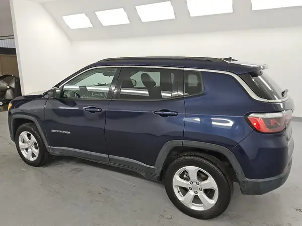 3C4NJDBB0MT595420 2021 JEEP COMPASS - Image 2