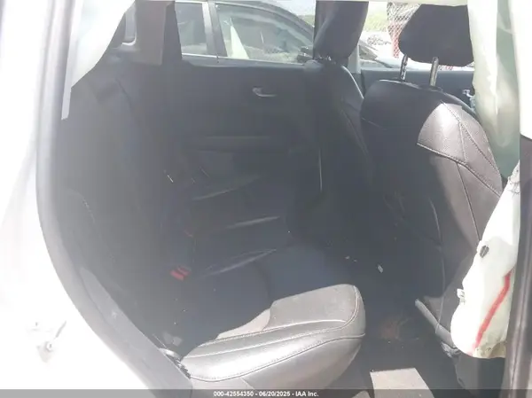 3C4NJDBB0MT600115 2021 JEEP COMPASS - Image 8