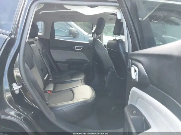 3C4NJDBB0NT124370 2022 JEEP COMPASS - Image 8