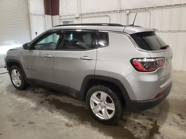3C4NJDBB0NT128242 2022 JEEP COMPASS - Image 2