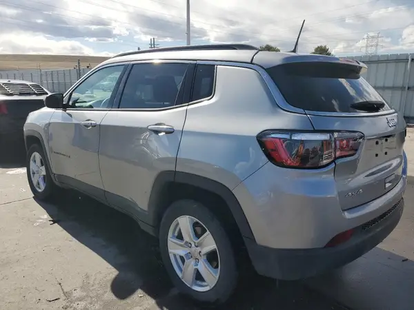 3C4NJDBB0NT136843 2022 JEEP COMPASS - Image 2
