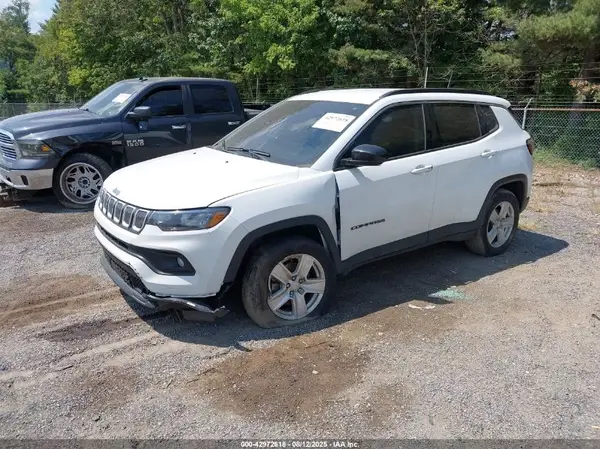 3C4NJDBB0NT152878 2022 JEEP COMPASS - Image 2