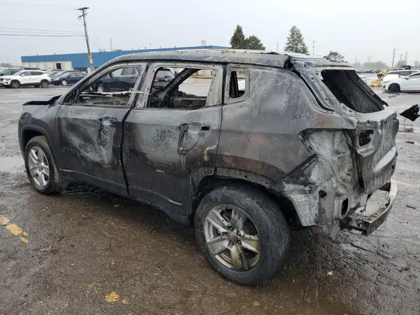 3C4NJDBB0NT174654 2022 JEEP COMPASS - Image 2