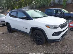 3C4NJDBB0NT185685 2022 JEEP COMPASS