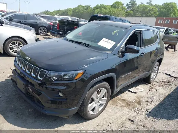 3C4NJDBB0NT208110 2022 JEEP COMPASS - Image 2