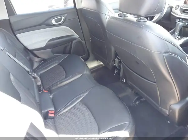 3C4NJDBB0NT208589 2022 JEEP COMPASS - Image 8