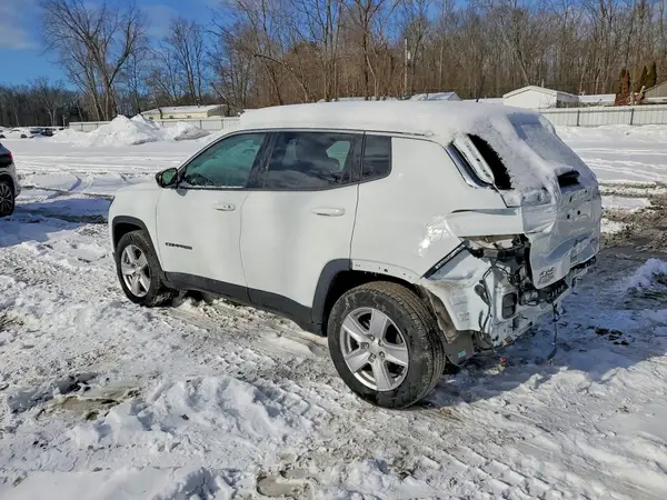 3C4NJDBB0NT230043 2022 JEEP COMPASS - Image 2