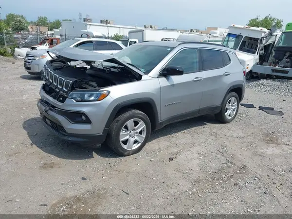 3C4NJDBB0NT231421 2022 JEEP COMPASS - Image 2