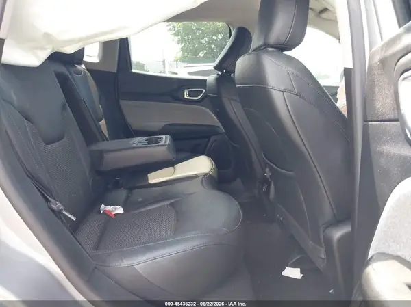 3C4NJDBB0NT231421 2022 JEEP COMPASS - Image 8