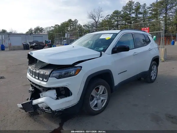 3C4NJDBB0NT236599 2022 JEEP COMPASS - Image 2