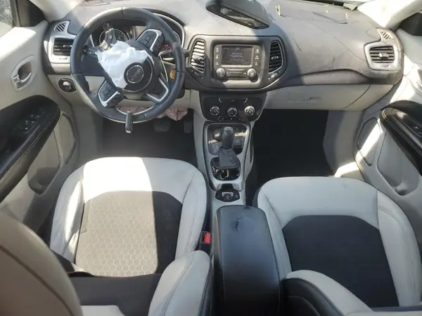 3C4NJDBB1HT620623 2017 JEEP COMPASS - Image 8