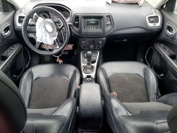 3C4NJDBB1HT639740 2017 JEEP COMPASS - Image 8