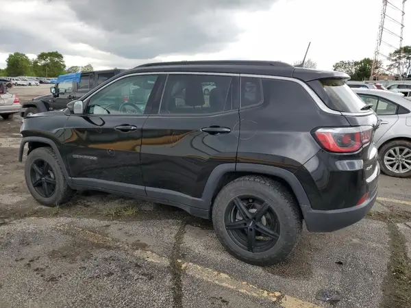 3C4NJDBB1HT650771 2017 JEEP COMPASS - Image 2