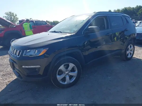 3C4NJDBB1HT660443 2017 JEEP COMPASS - Image 2