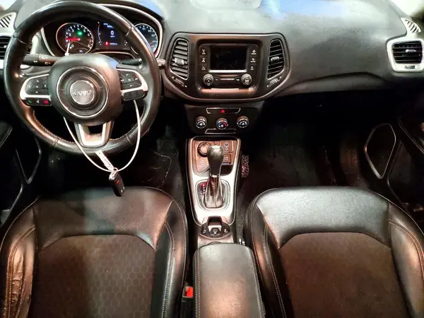 3C4NJDBB1HT680062 2017 JEEP COMPASS - Image 8