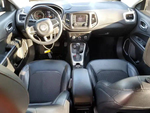 3C4NJDBB1HT680563 2017 JEEP COMPASS - Image 8
