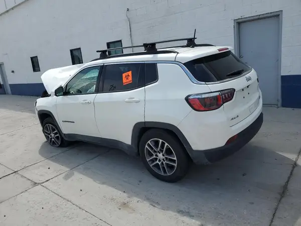 3C4NJDBB1HT693068 2017 JEEP COMPASS - Image 2