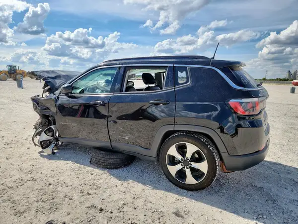 3C4NJDBB1JT100668 2018 JEEP COMPASS - Image 2