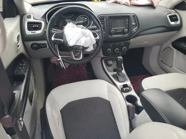 3C4NJDBB1JT103778 2018 JEEP COMPASS - Image 8