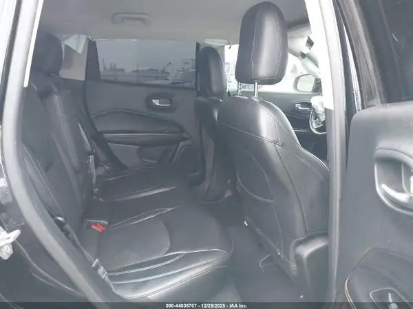 3C4NJDBB1JT106003 2018 JEEP COMPASS - Image 8