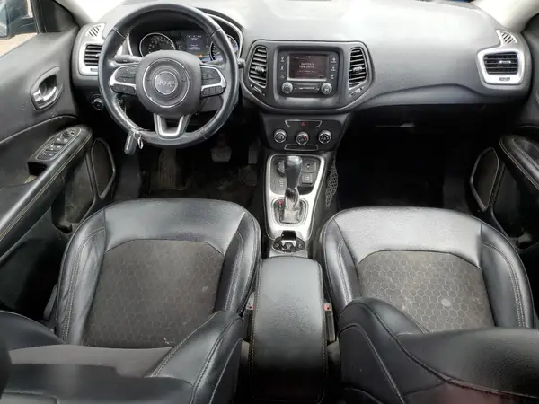 3C4NJDBB1JT127966 2018 JEEP COMPASS - Image 8