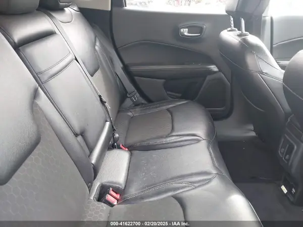 3C4NJDBB1JT132052 2018 JEEP COMPASS - Image 8