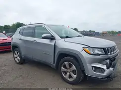 3C4NJDBB1JT137915 2018 JEEP COMPASS