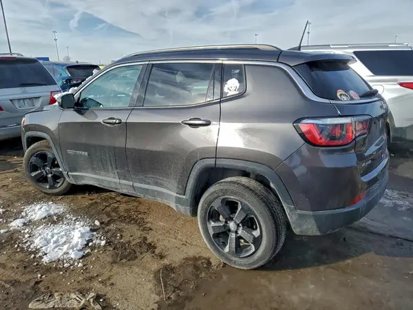 3C4NJDBB1JT139258 2018 JEEP COMPASS - Image 2