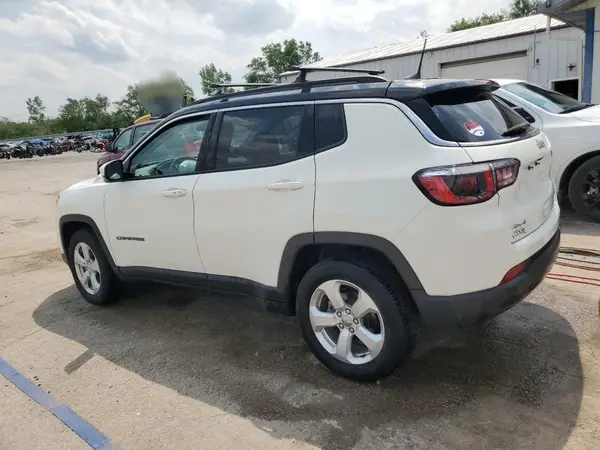 3C4NJDBB1JT144041 2018 JEEP COMPASS - Image 2