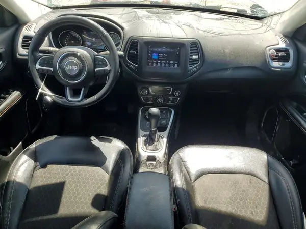 3C4NJDBB1JT155086 2018 JEEP COMPASS - Image 8