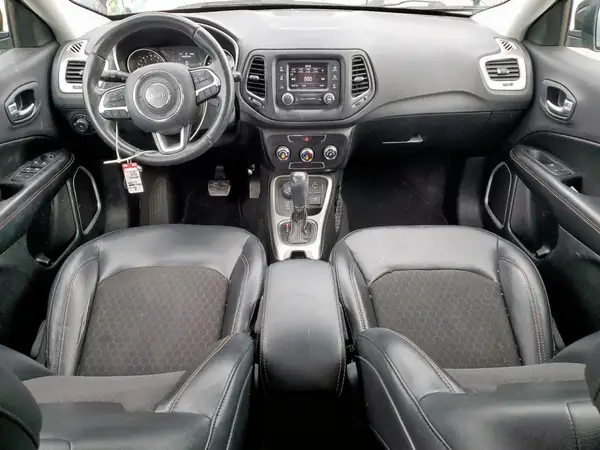 3C4NJDBB1JT161101 2018 JEEP COMPASS - Image 8
