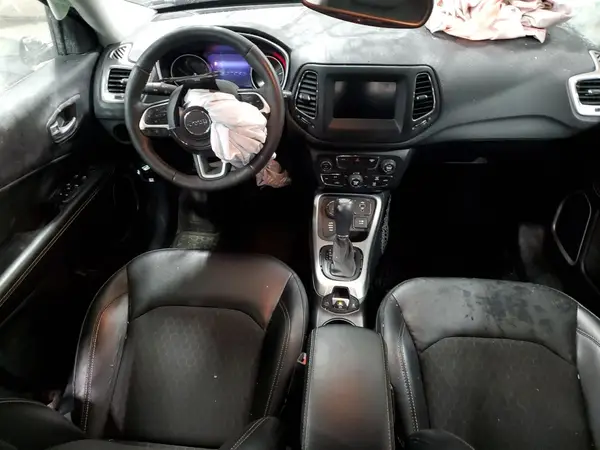3C4NJDBB1JT168338 2018 JEEP COMPASS - Image 8