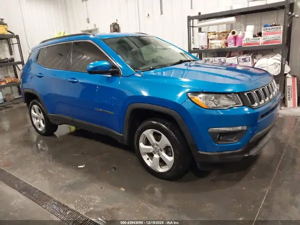 3C4NJDBB1JT176410 2018 JEEP COMPASS - Image 1