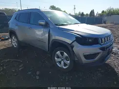 3C4NJDBB1JT176696 2018 JEEP COMPASS