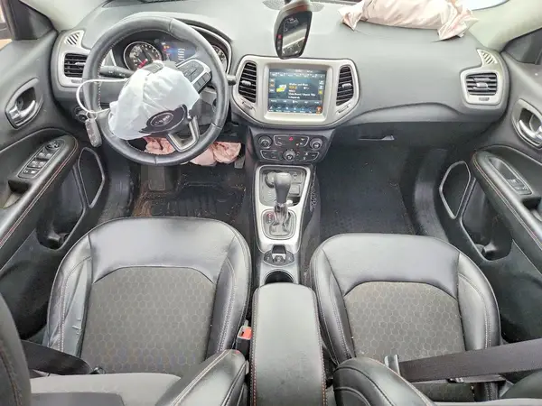3C4NJDBB1JT178366 2018 JEEP COMPASS - Image 8