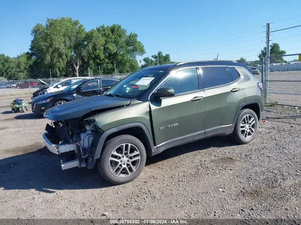 3C4NJDBB1JT178612 2018 JEEP COMPASS - Image 2