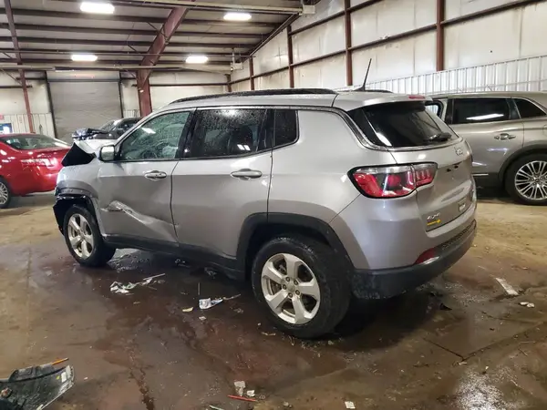 3C4NJDBB1JT179453 2018 JEEP COMPASS - Image 2