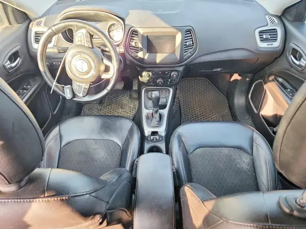 3C4NJDBB1JT185396 2018 JEEP COMPASS - Image 8