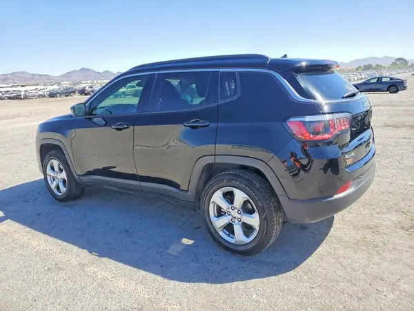 3C4NJDBB1JT199699 2018 JEEP COMPASS - Image 2