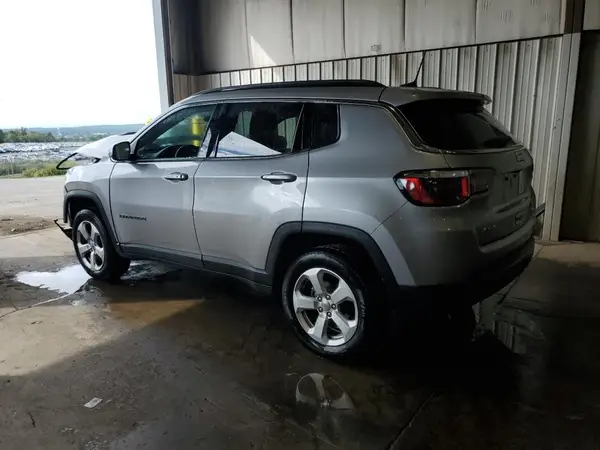 3C4NJDBB1JT200091 2018 JEEP COMPASS - Image 2