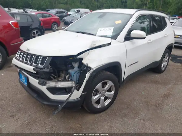 3C4NJDBB1JT207218 2018 JEEP COMPASS - Image 2