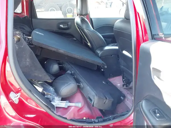 3C4NJDBB1JT222298 2018 JEEP COMPASS - Image 8