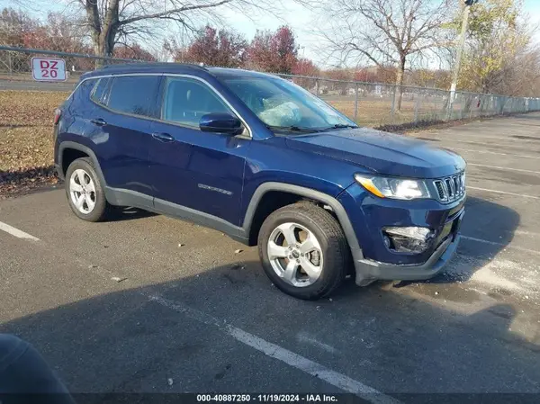 3C4NJDBB1JT223418 2018 JEEP COMPASS - Image 1